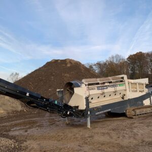 Phoenix 1600T Tracked Trommel Screening Plant