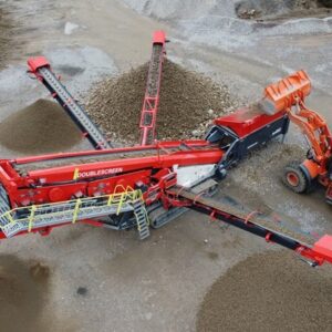 Sandvik QA452 incline screener.