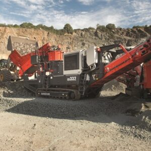 Sandvik QS332 mobile cone crusher.