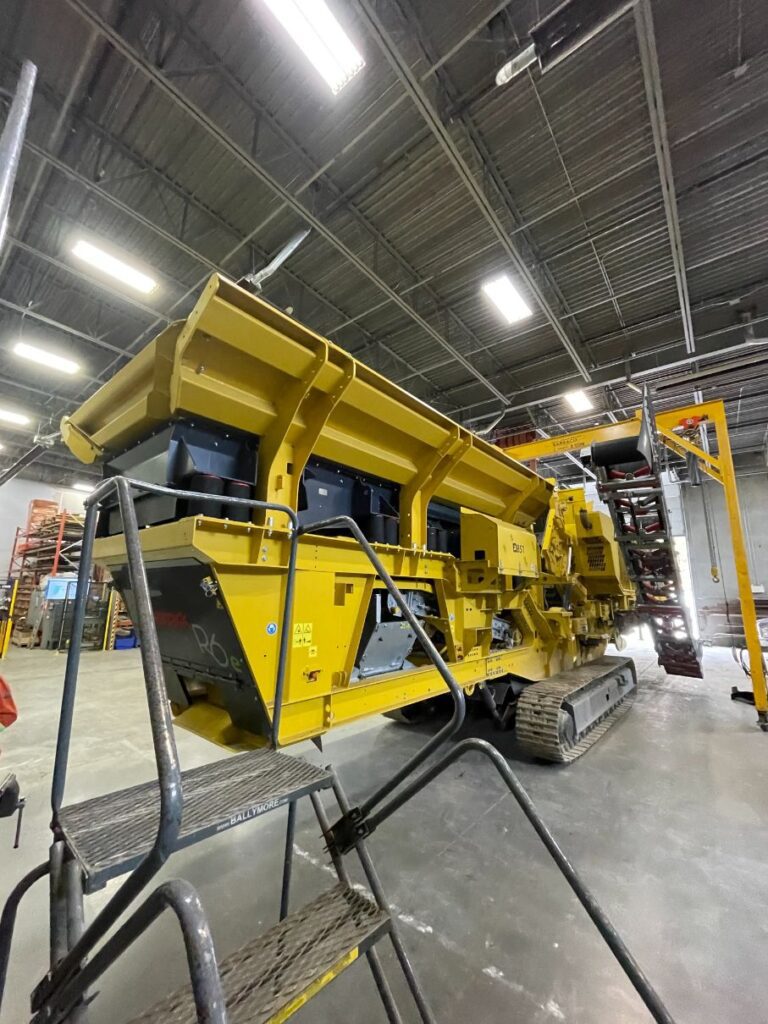 Keestrack R6 impact crusher.