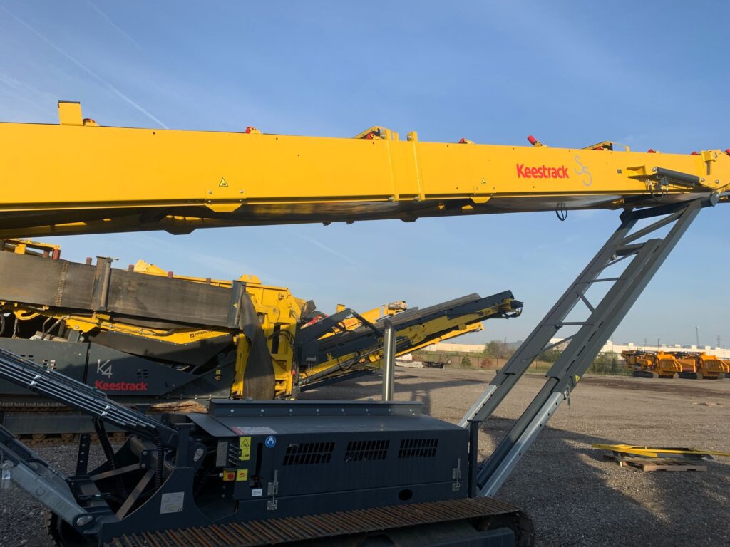 Keestrack S5 stacking conveyor.